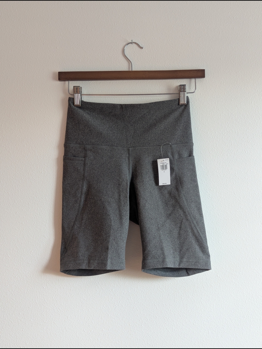 NWT Old Navy Gray High-Rise Bike Shorts with Side Pockets